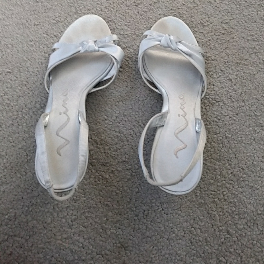 Nina Open Toed High Heel Silver Sandal Size 7.5